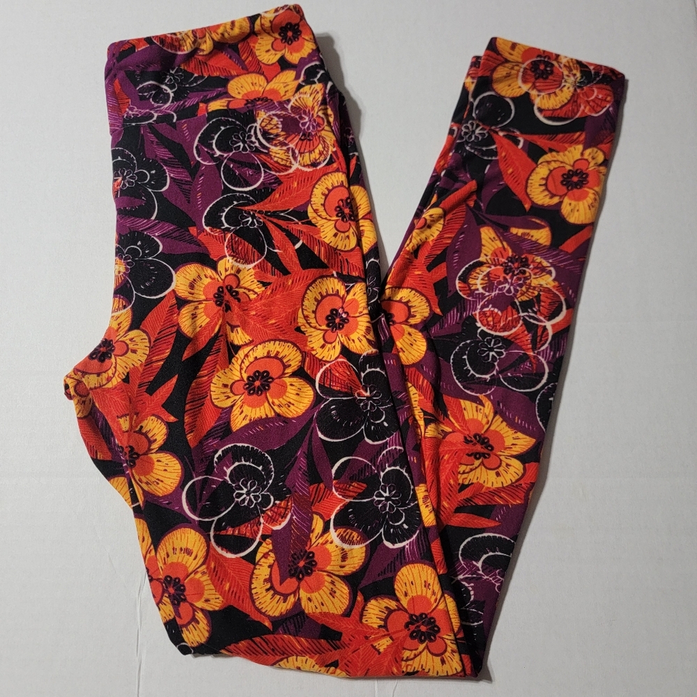 💚 LuLaRoe OS‎ Floral Black, Red, Gold & Purple Leggings